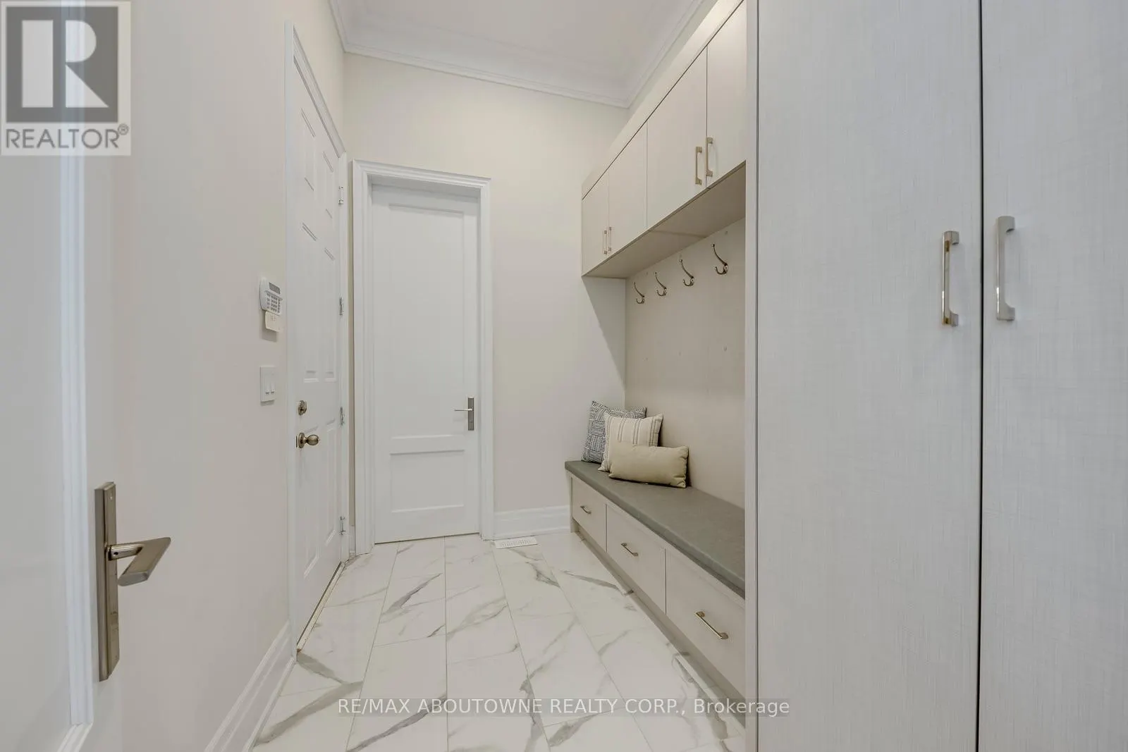 2359 SAW WHET BOULEVARD