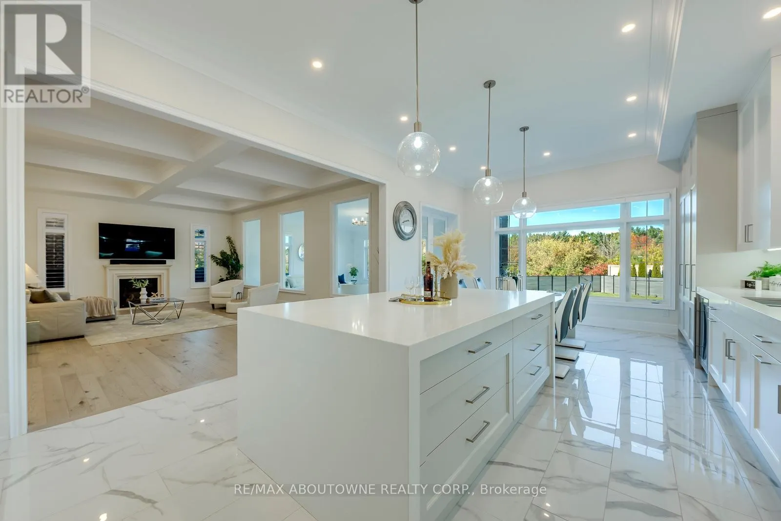 2359 SAW WHET BOULEVARD
