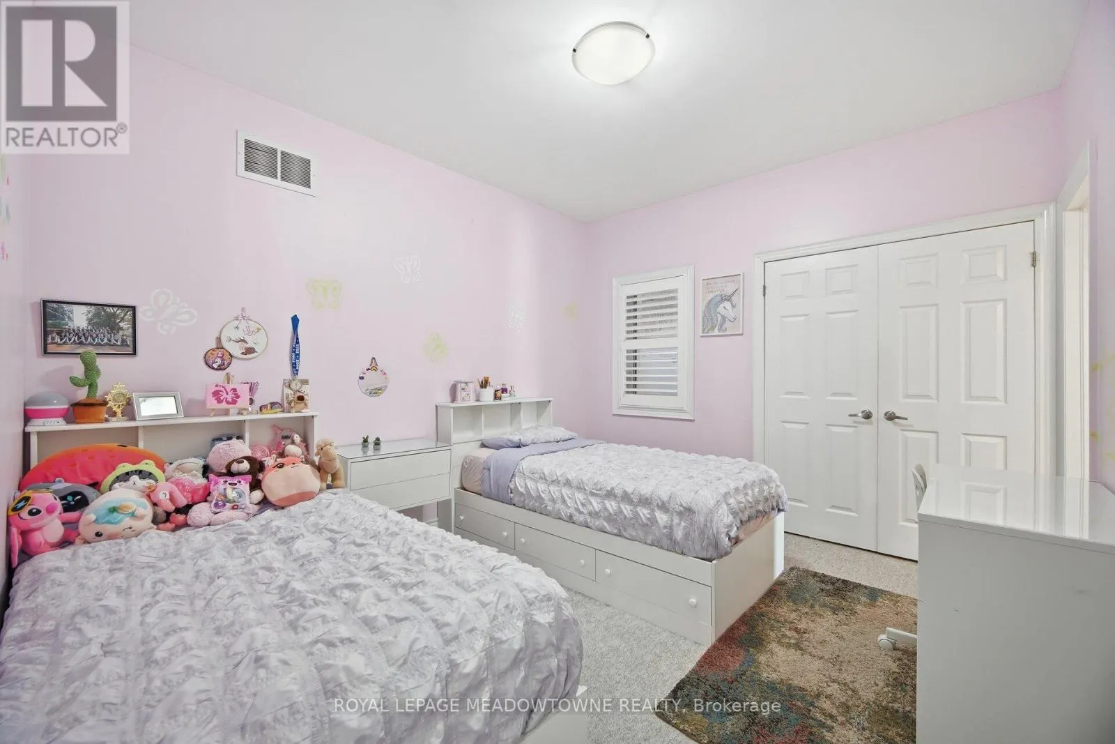 5221 ADOBE COURT
