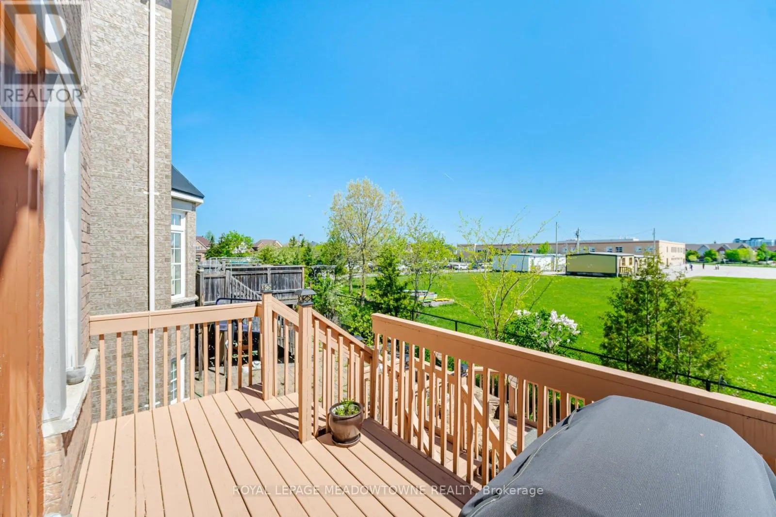 5221 ADOBE COURT