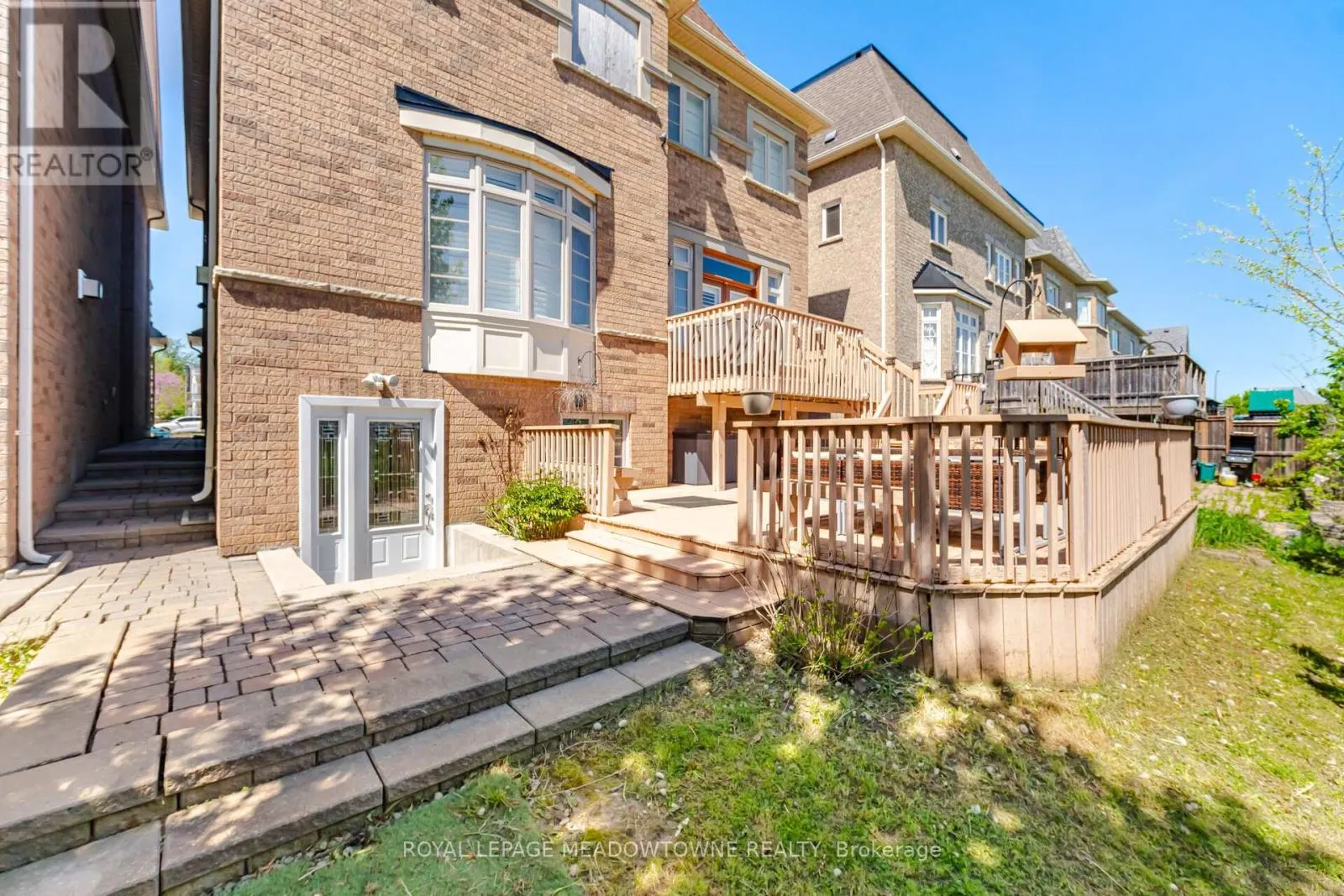 5221 ADOBE COURT