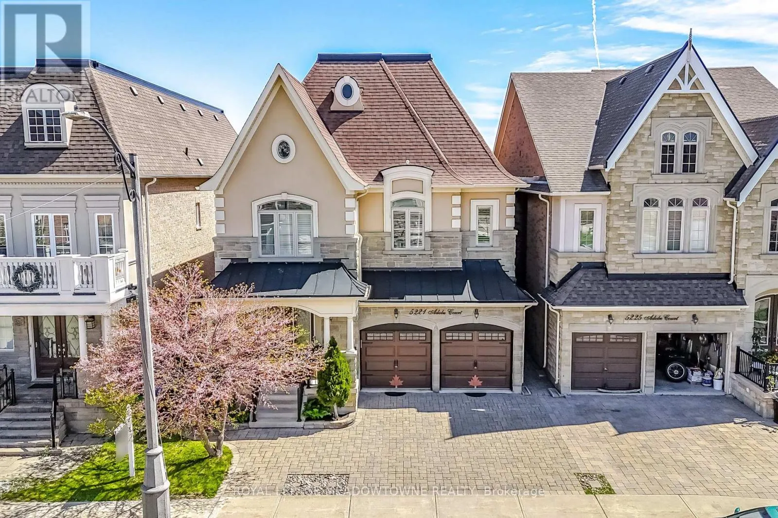 5221 ADOBE COURT