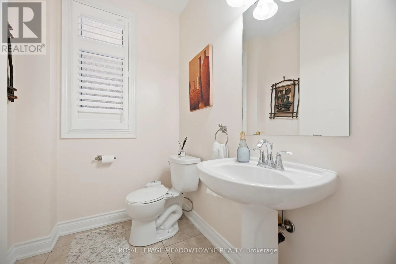 5221 ADOBE COURT
