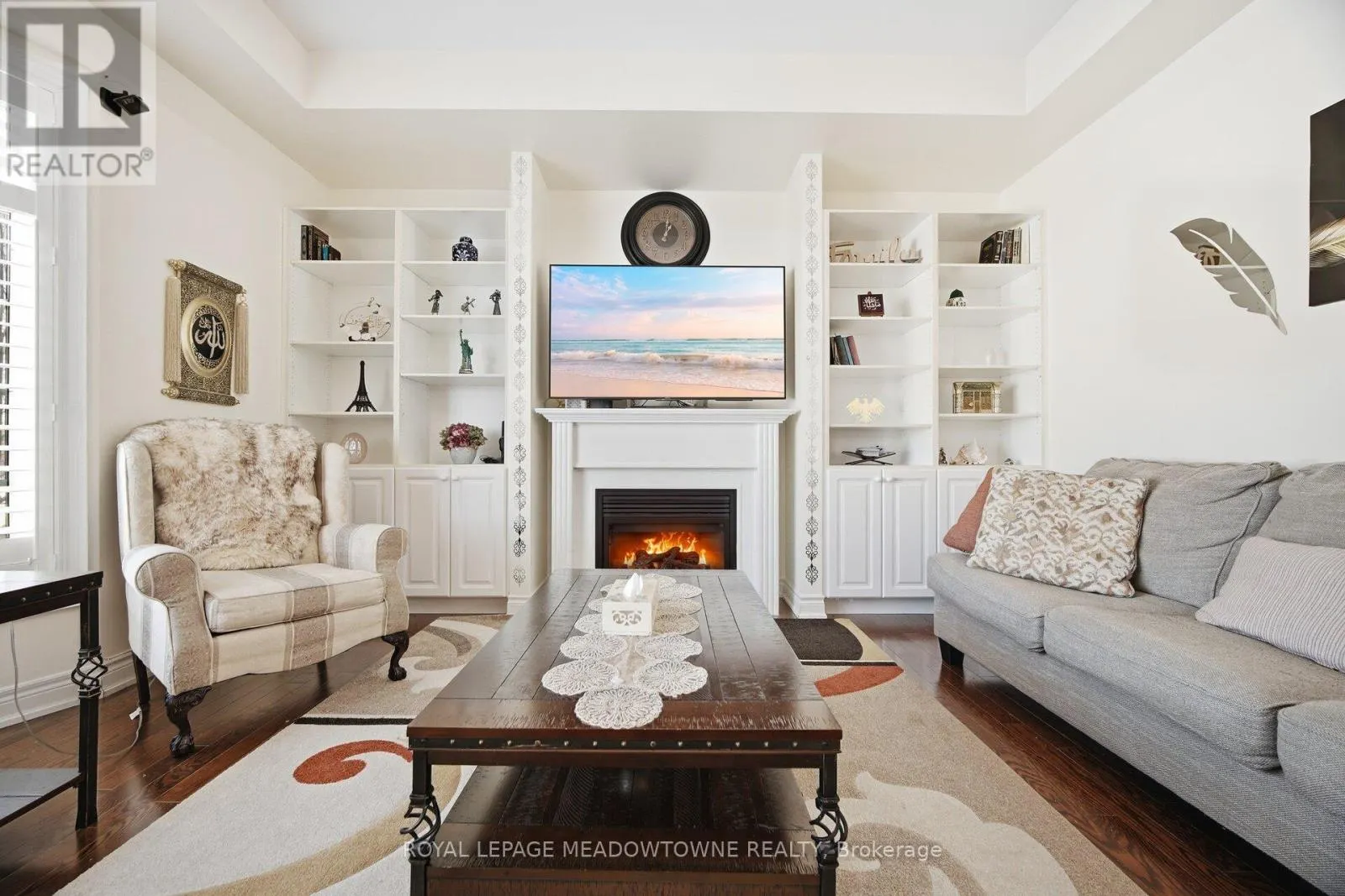 5221 ADOBE COURT