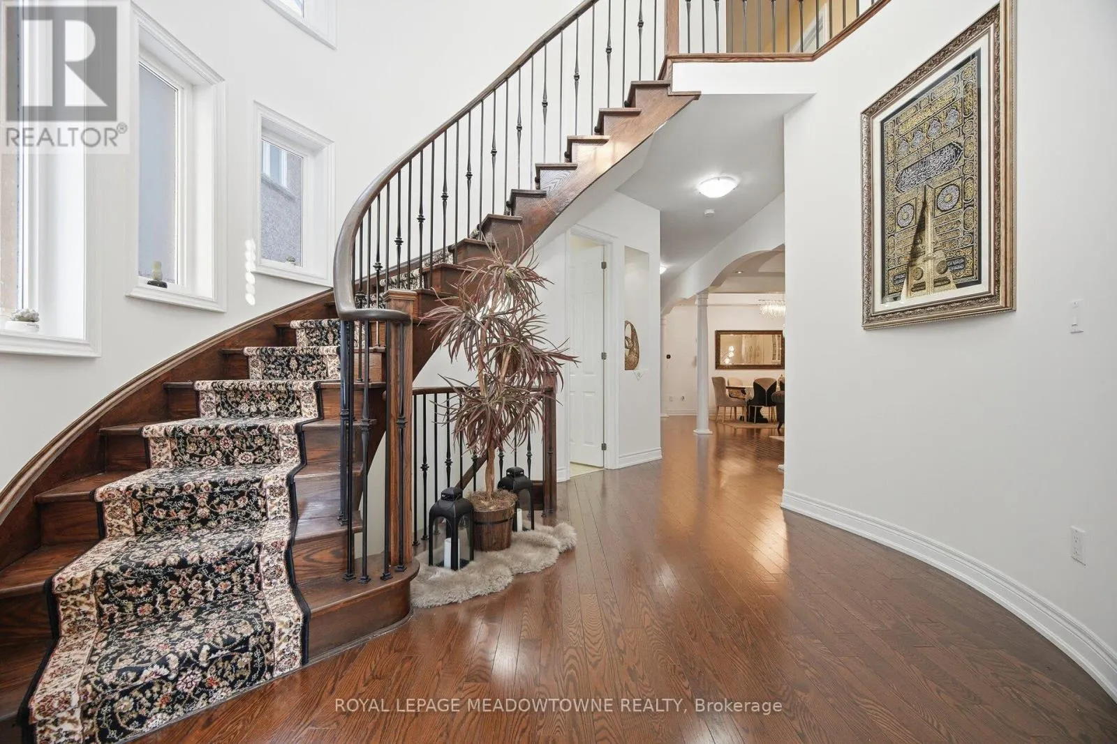 5221 ADOBE COURT
