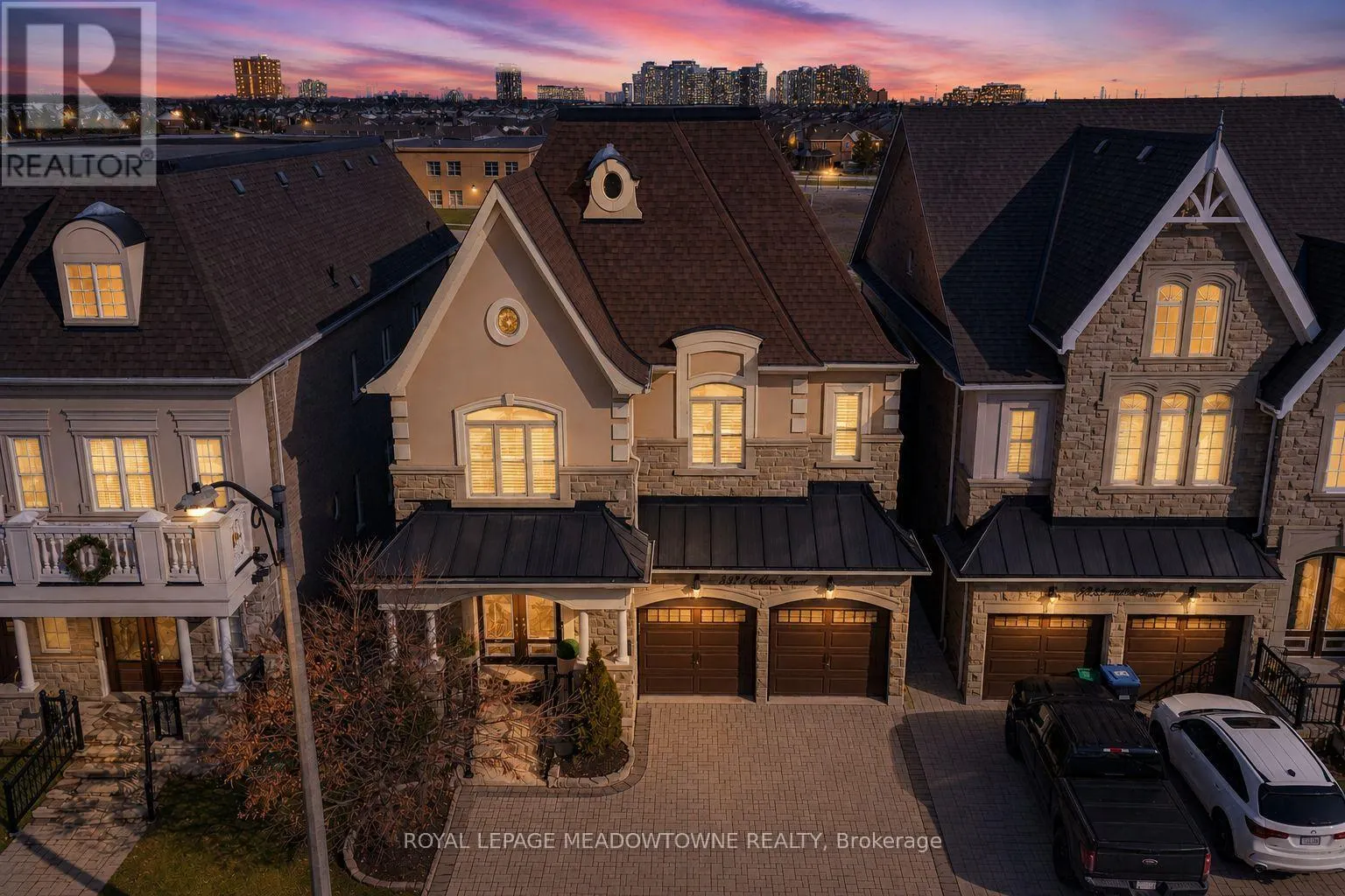 5221 ADOBE COURT
