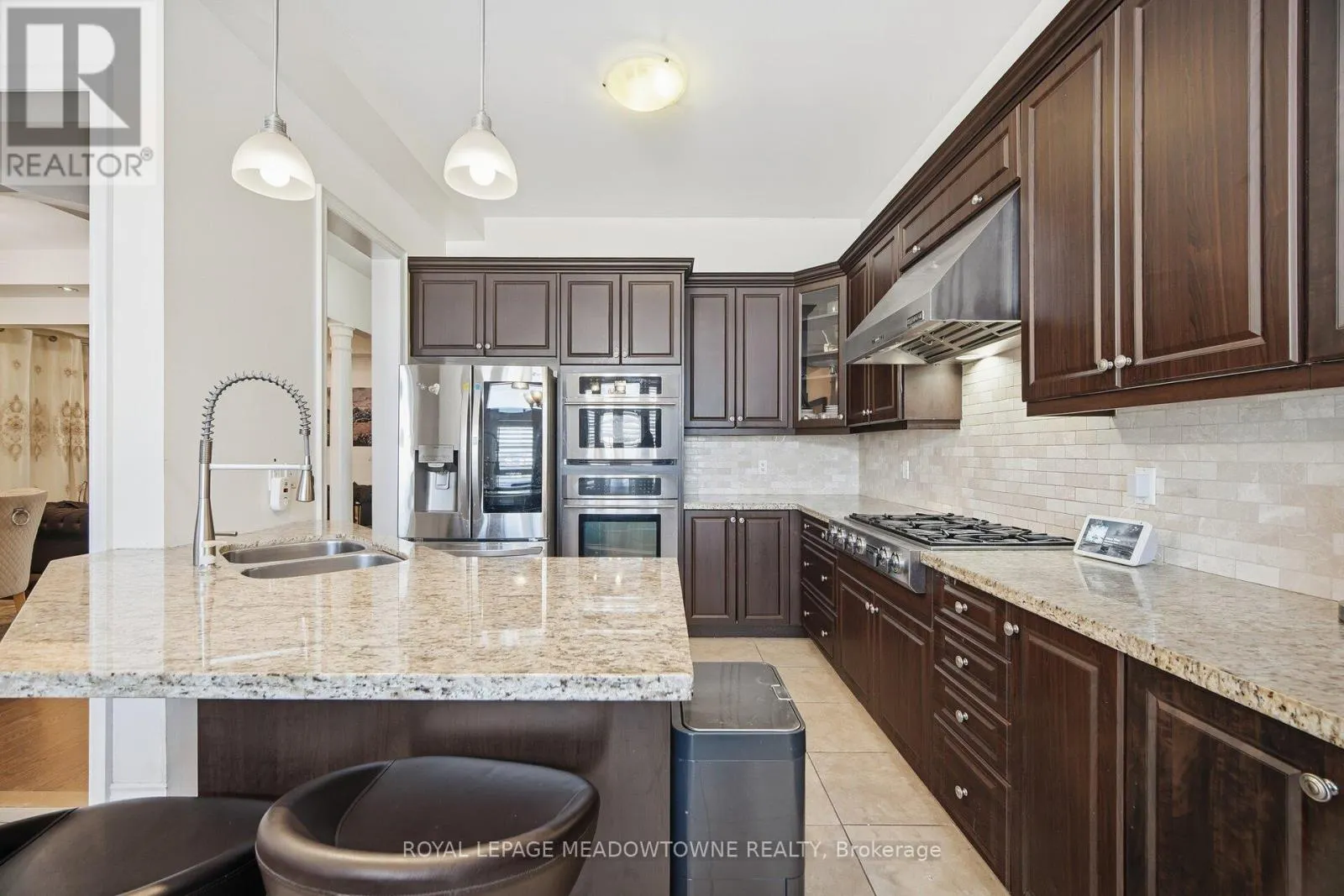 5221 ADOBE COURT