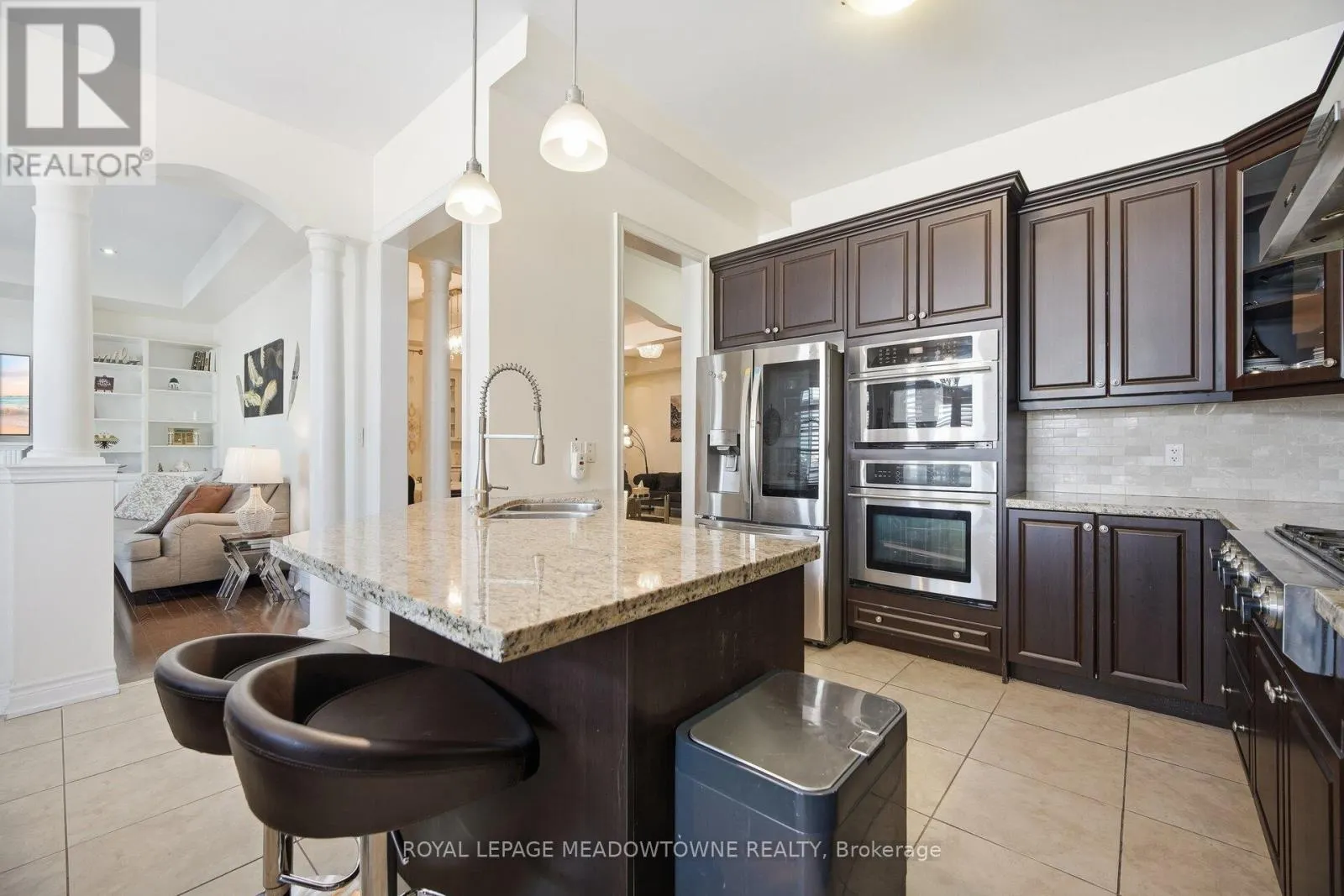 5221 ADOBE COURT