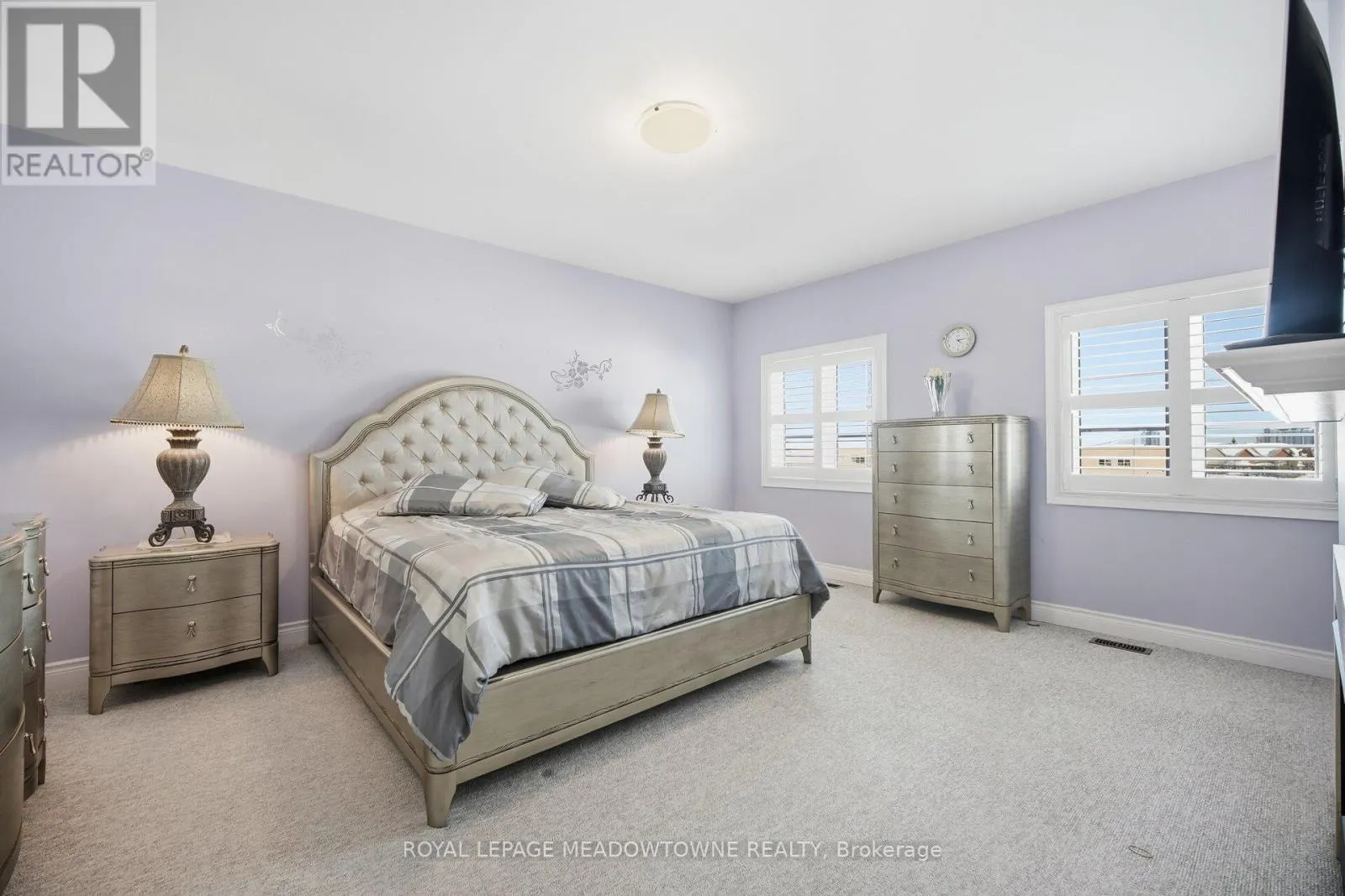 5221 ADOBE COURT