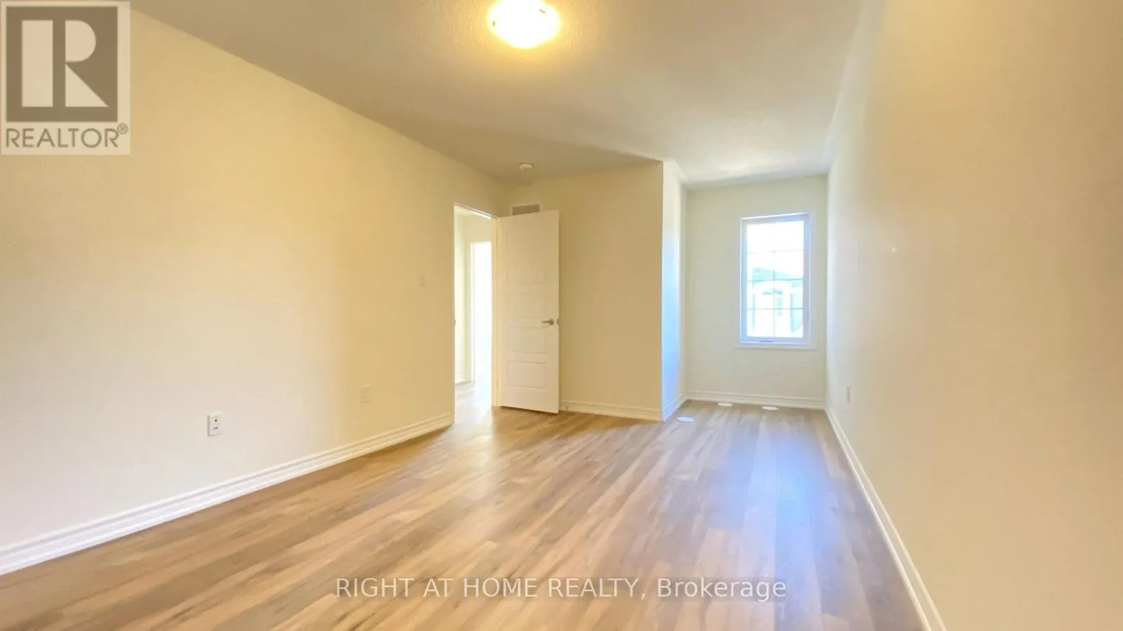 980 ALDER GATE