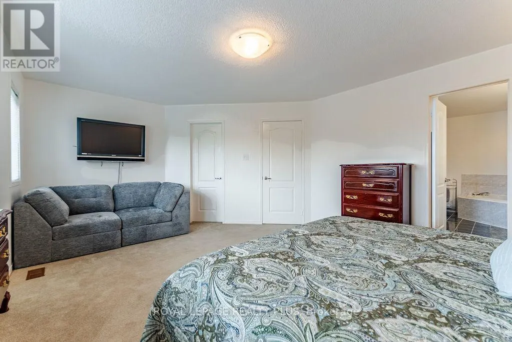 6795 GRACEFIELD DRIVE