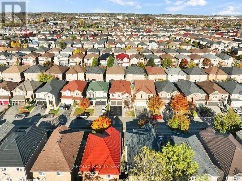 61 SIR JACOBS CRESCENT