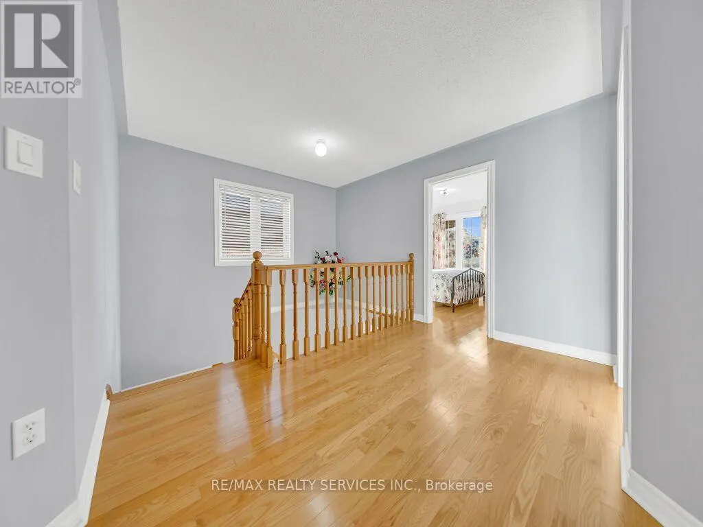 61 SIR JACOBS CRESCENT