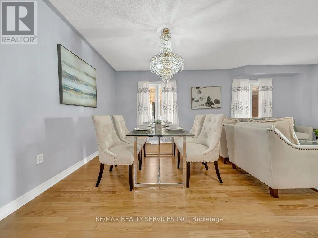 61 SIR JACOBS CRESCENT