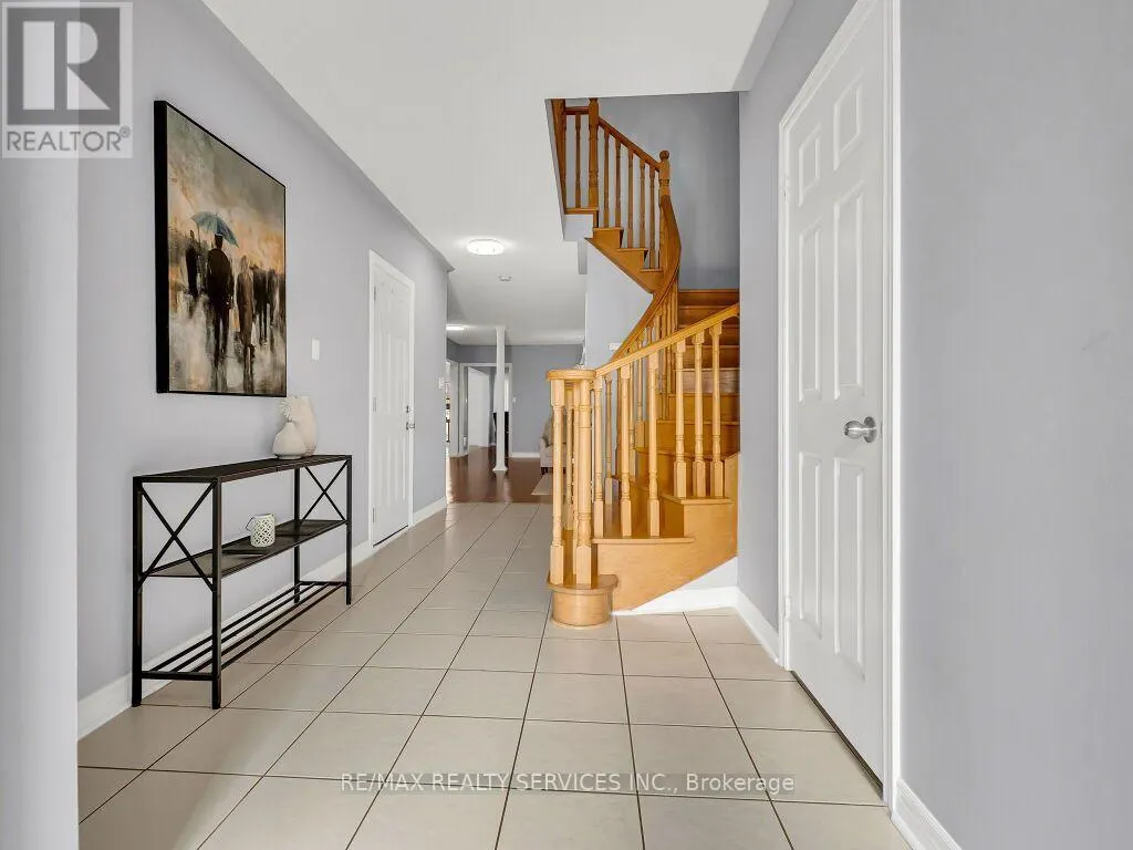 61 SIR JACOBS CRESCENT