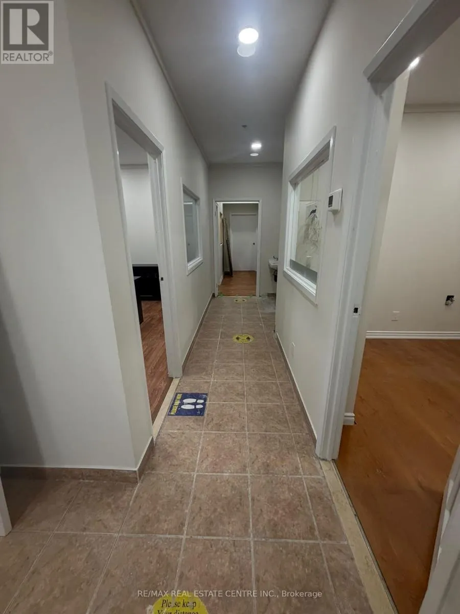 6C (ROOM 1) - 1315 DERRY ROAD E