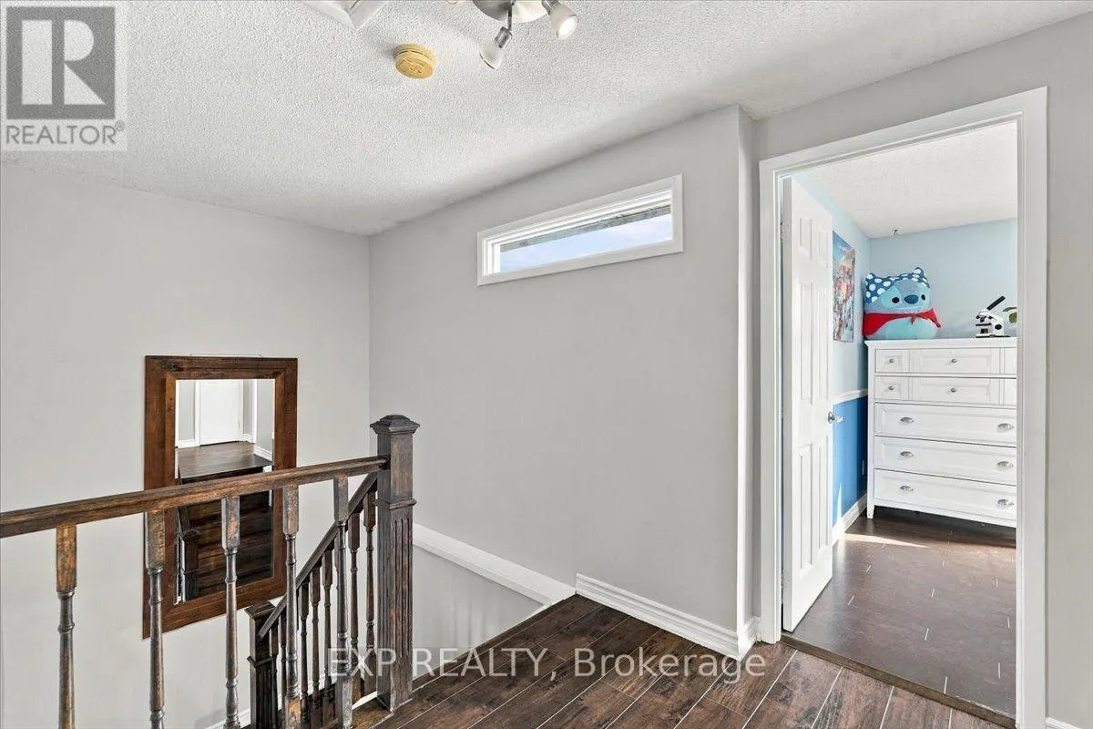 16 HAVENBROOK COURT