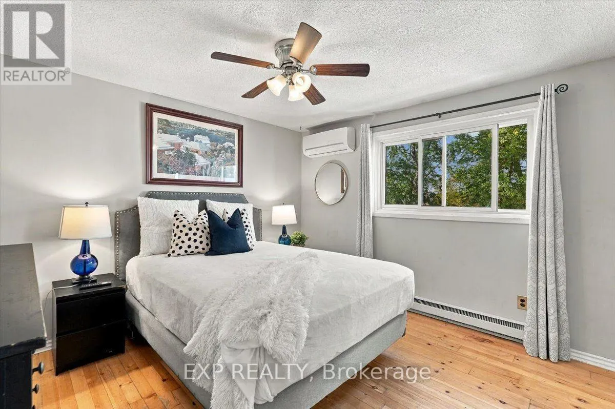 16 HAVENBROOK COURT