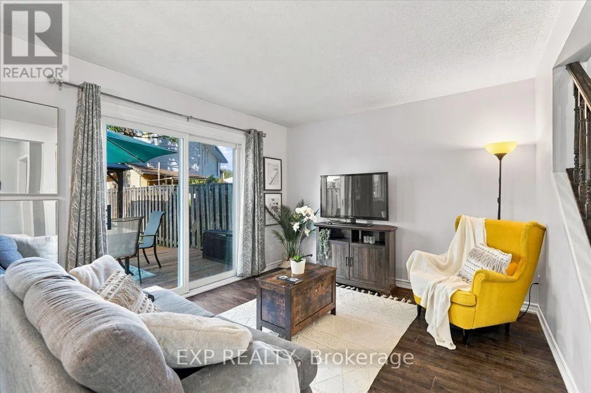 16 HAVENBROOK COURT