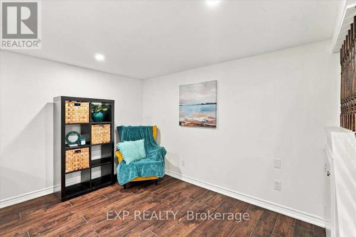 16 HAVENBROOK COURT
