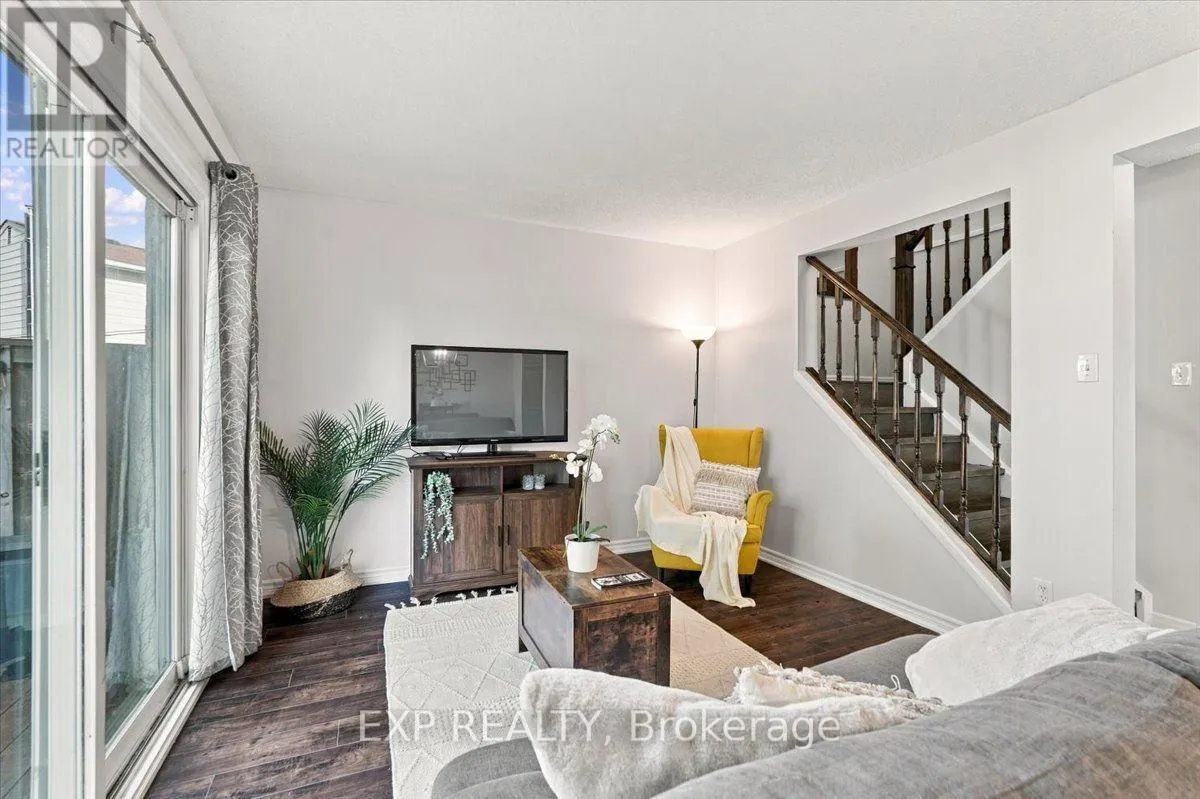 16 HAVENBROOK COURT