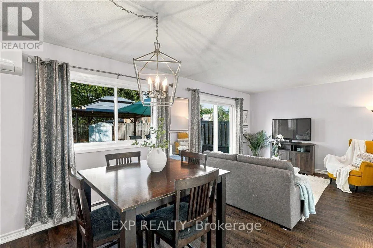 16 HAVENBROOK COURT