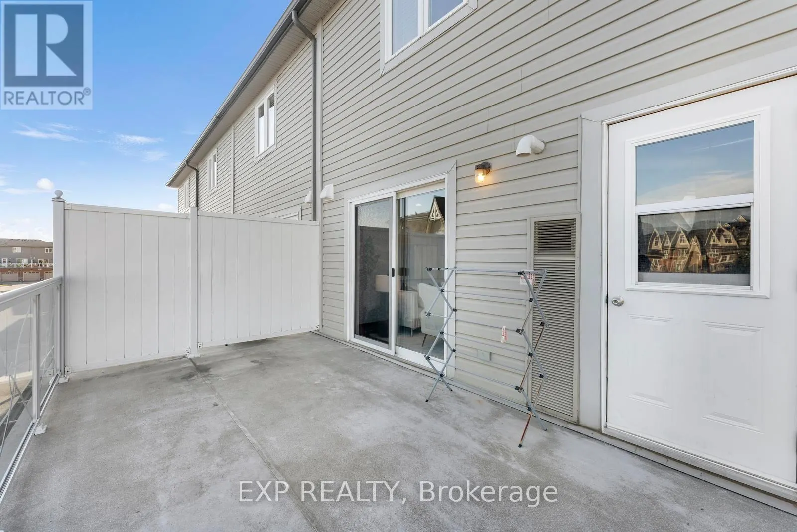13 - 1380 COSTIGAN ROAD