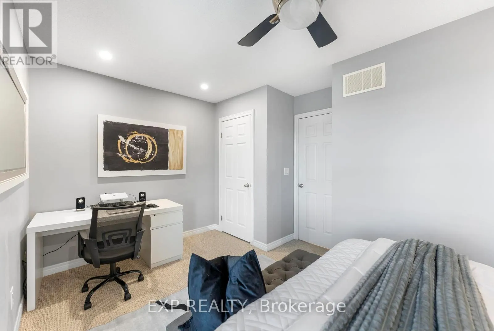 13 - 1380 COSTIGAN ROAD
