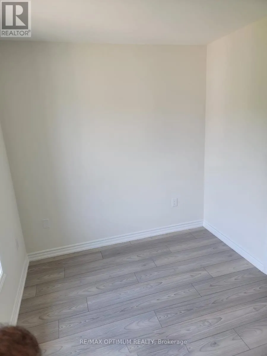 19 - 20 KNOTSBERRY CIRCLE
