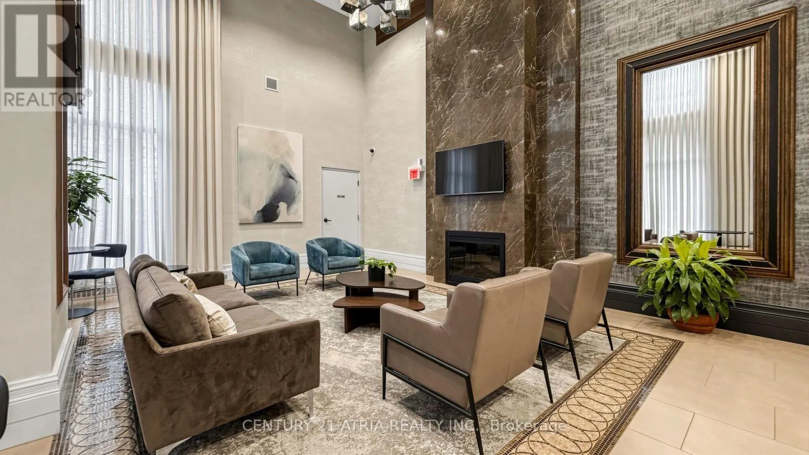 1802 - 385 PRINCE OF WALES DRIVE