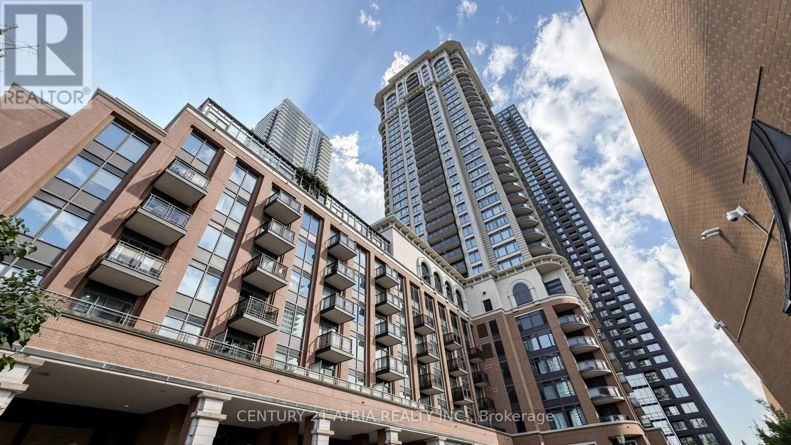 1802 - 385 PRINCE OF WALES DRIVE