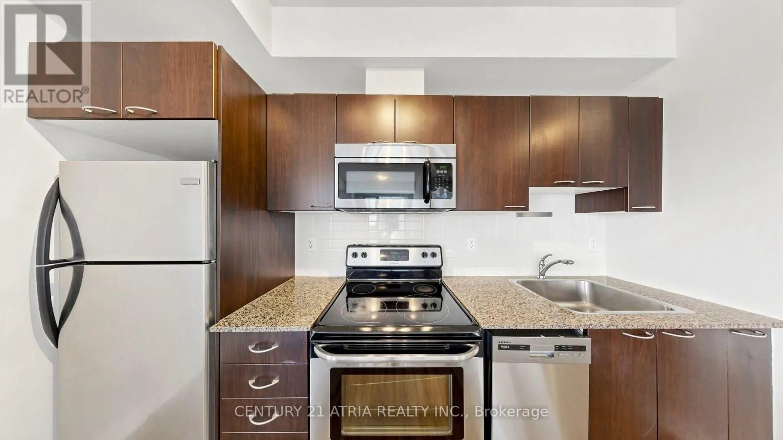 1802 - 385 PRINCE OF WALES DRIVE
