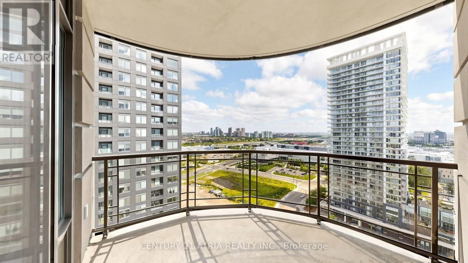 1802 - 385 PRINCE OF WALES DRIVE