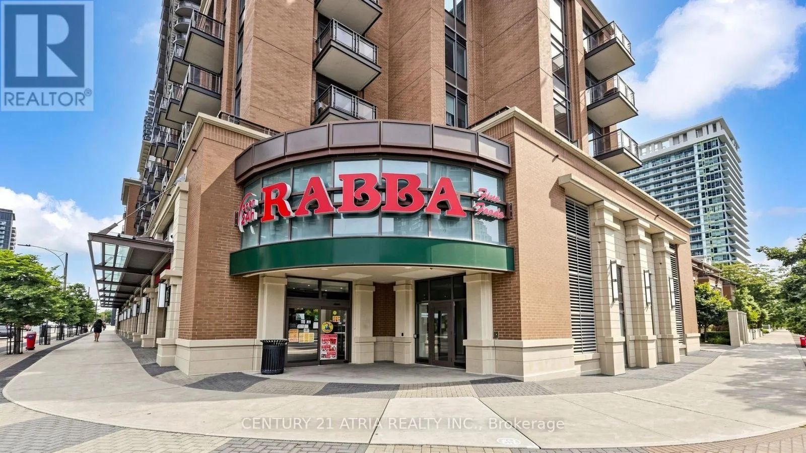1802 - 385 PRINCE OF WALES DRIVE