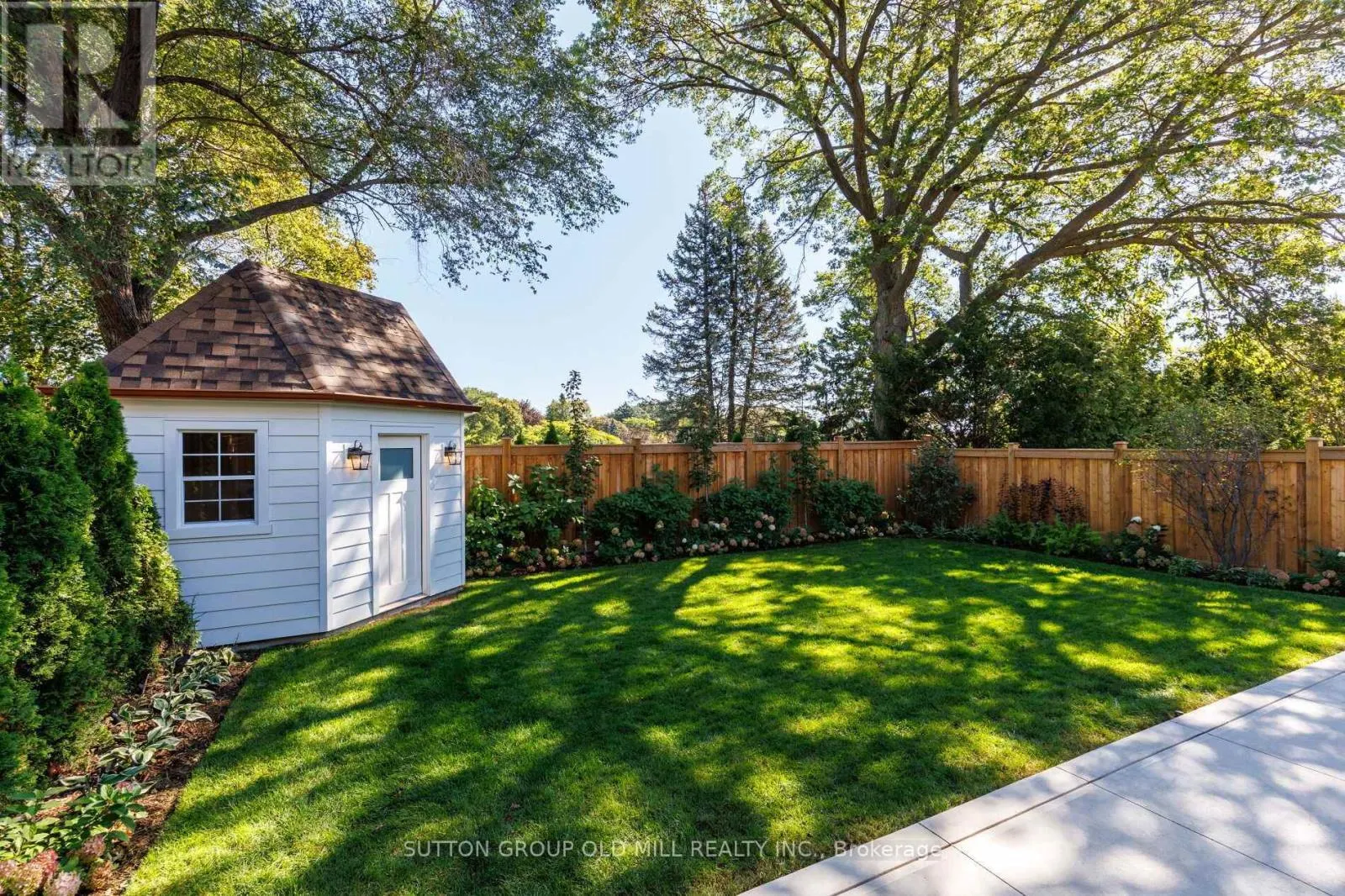 25 BEAUCOURT ROAD