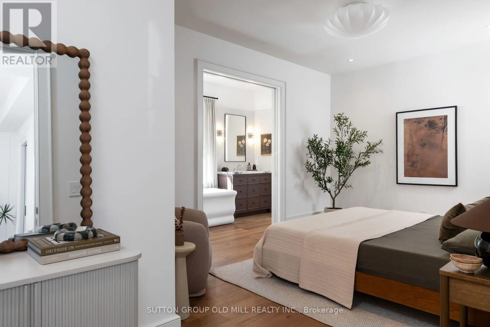 25 BEAUCOURT ROAD