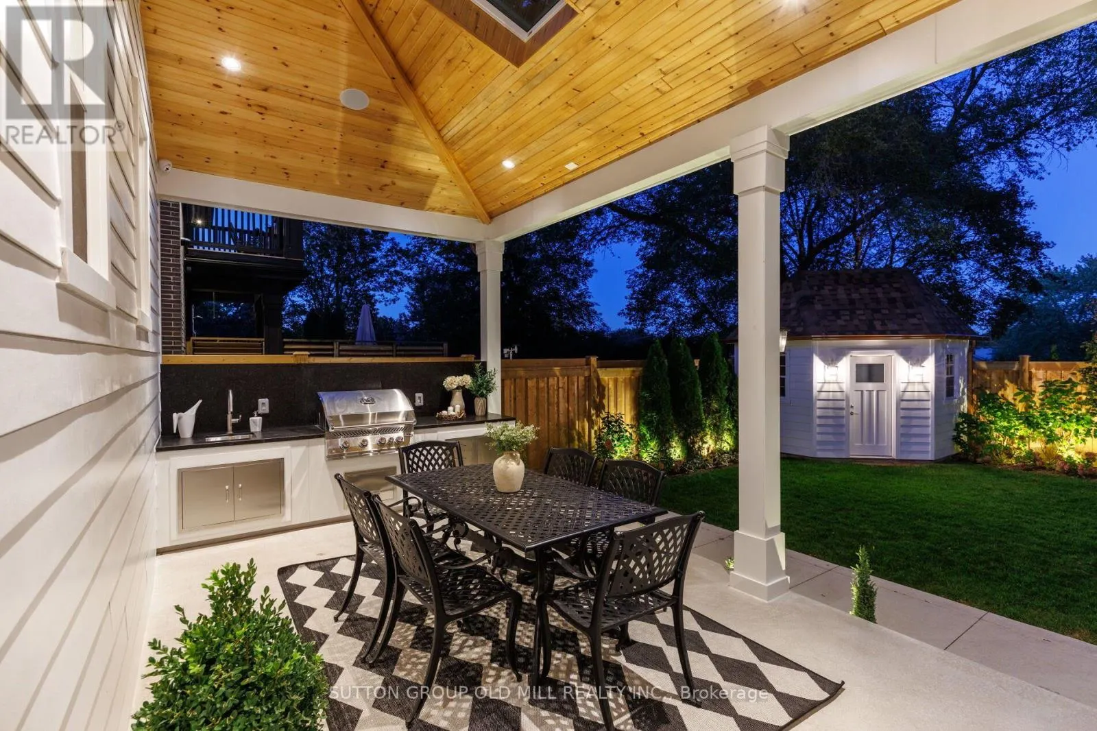 25 BEAUCOURT ROAD