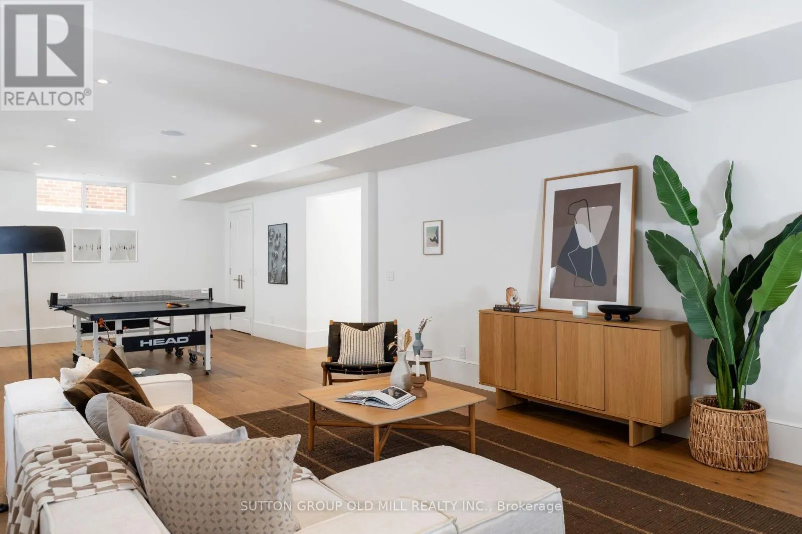 25 BEAUCOURT ROAD
