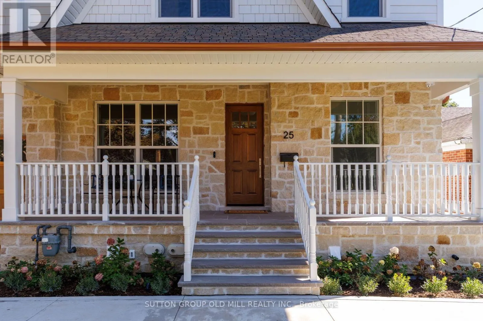 25 BEAUCOURT ROAD