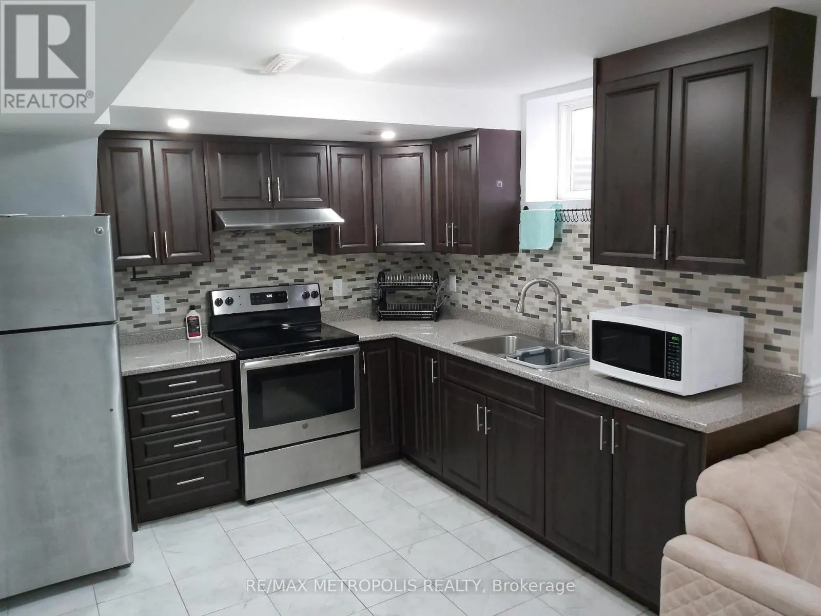 BSMT - 42 DOLLY VARDEN DRIVE