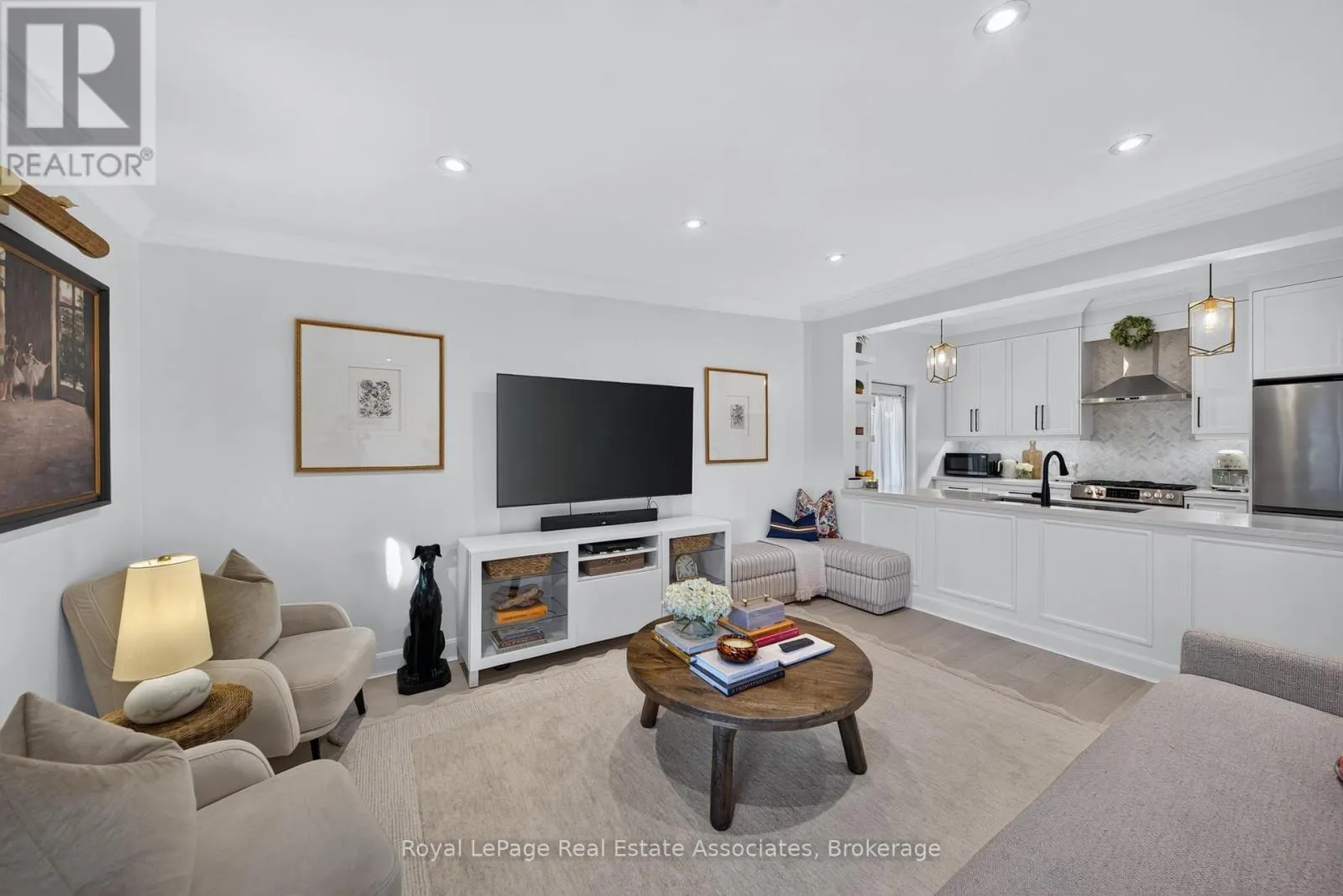 2604 CONSTABLE ROAD