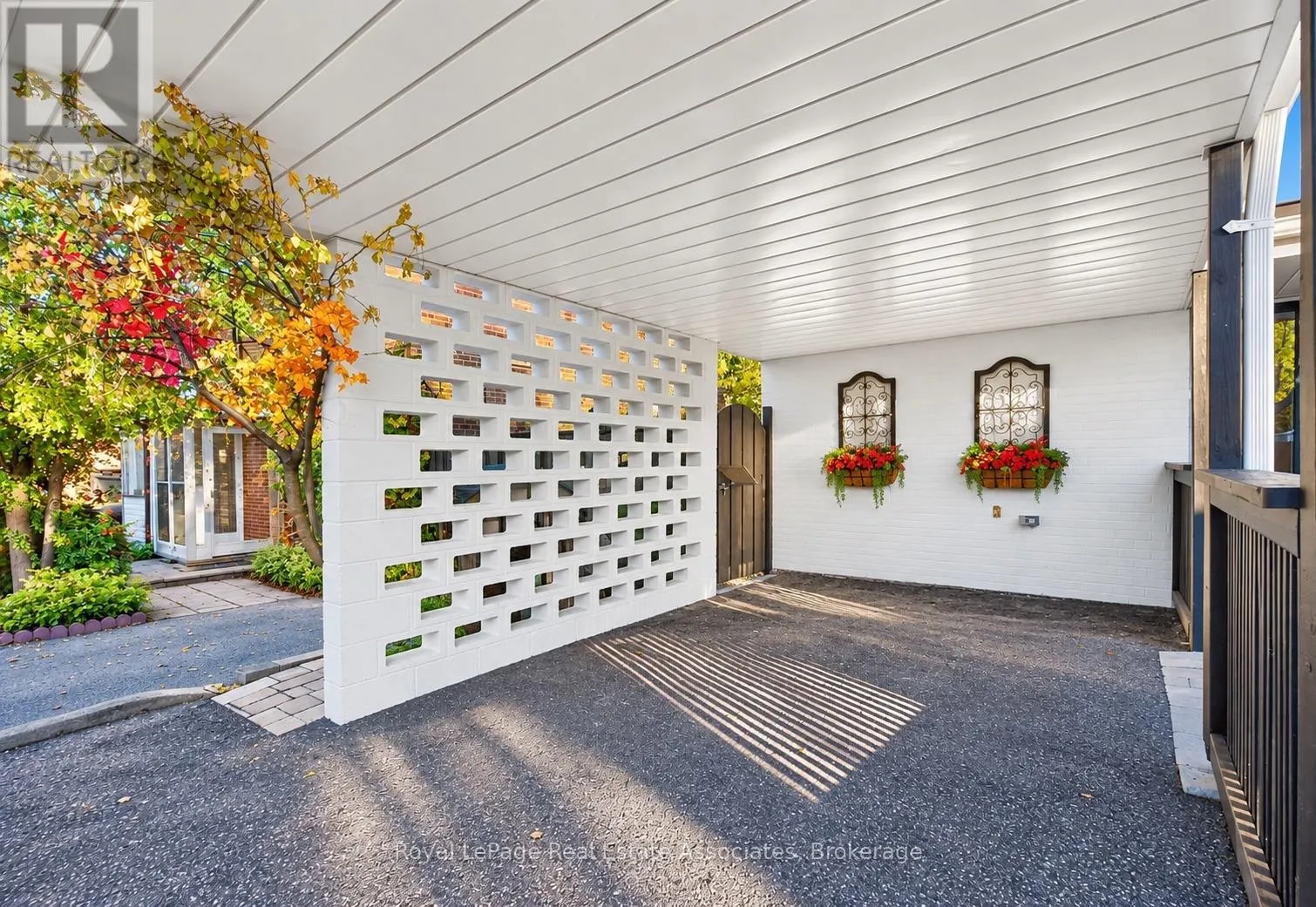 2604 CONSTABLE ROAD