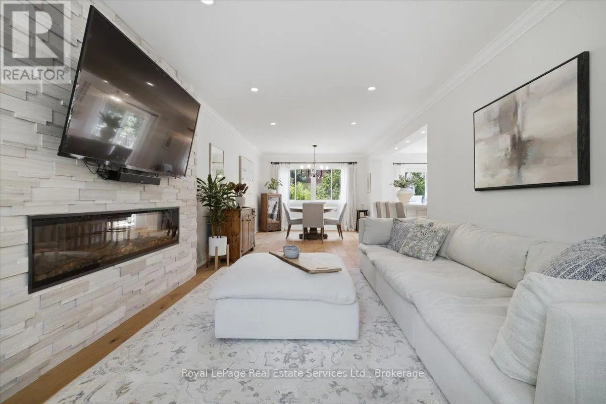5 - 2120 MARINE DRIVE #5