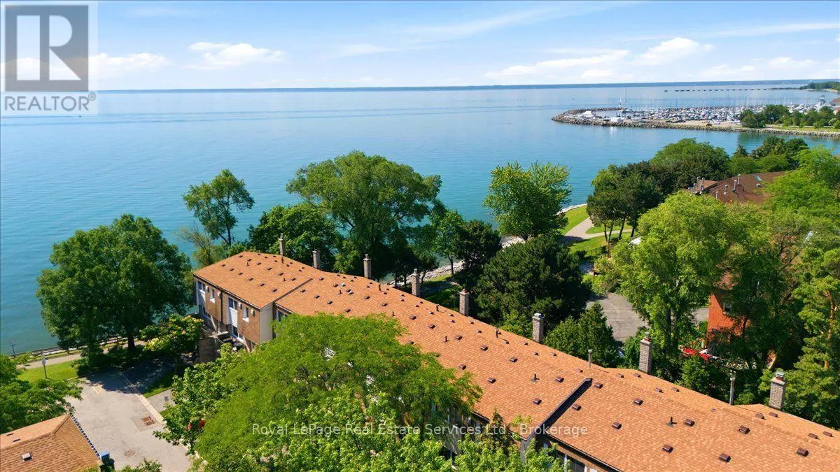 5 - 2120 MARINE DRIVE #5