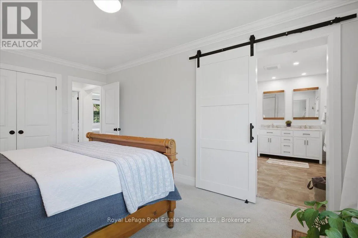5 - 2120 MARINE DRIVE #5