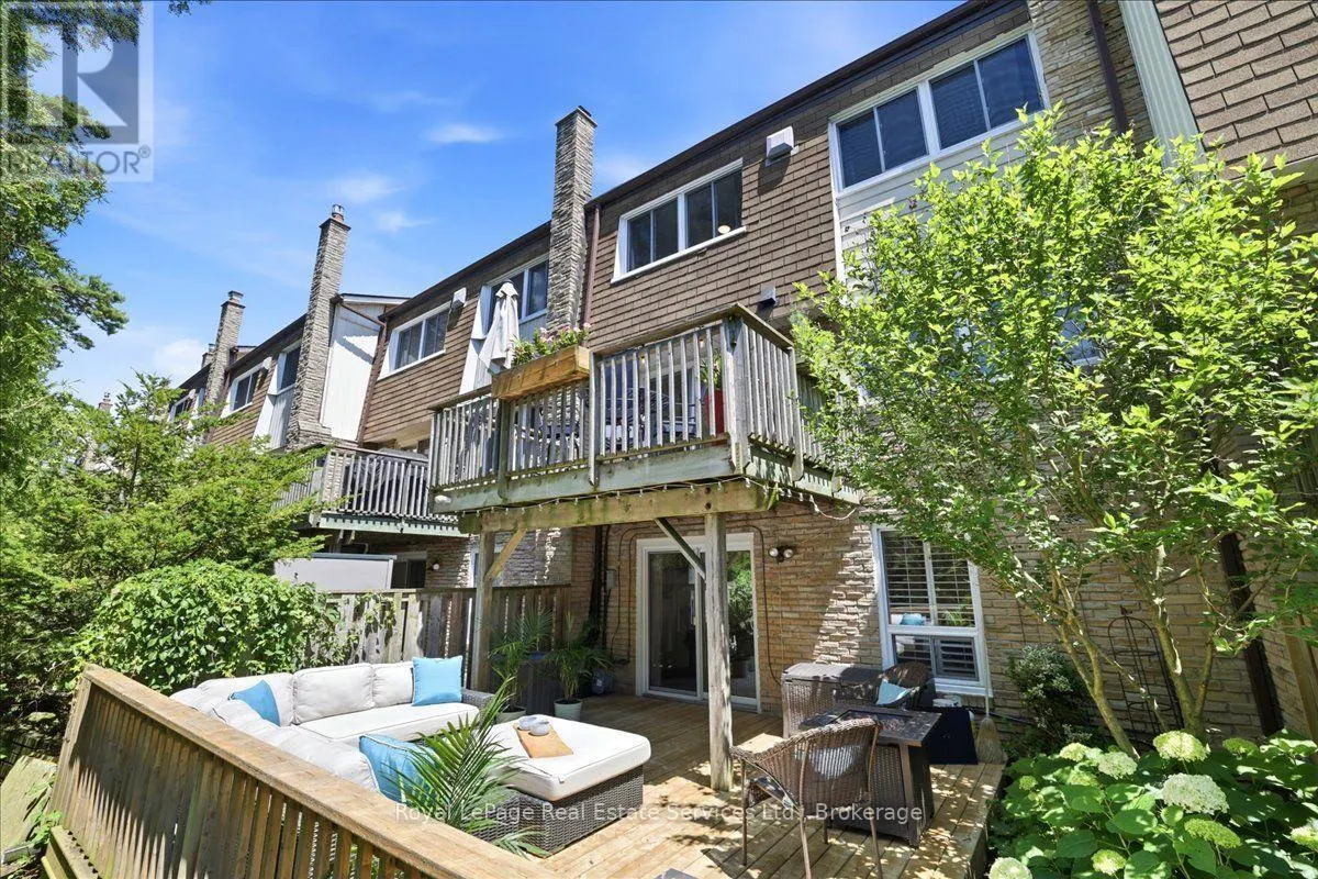 5 - 2120 MARINE DRIVE #5
