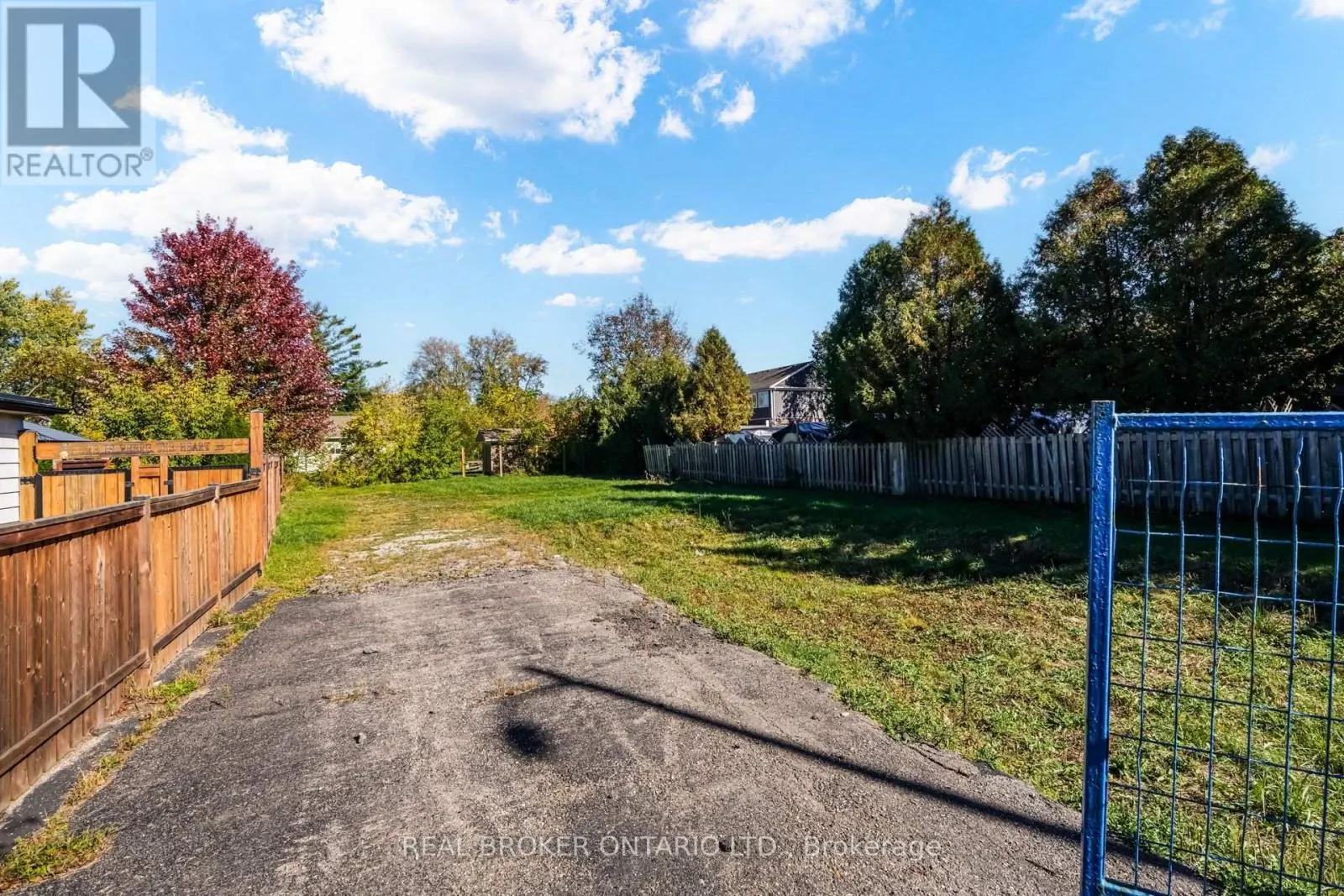 159 BRONTE STREET S