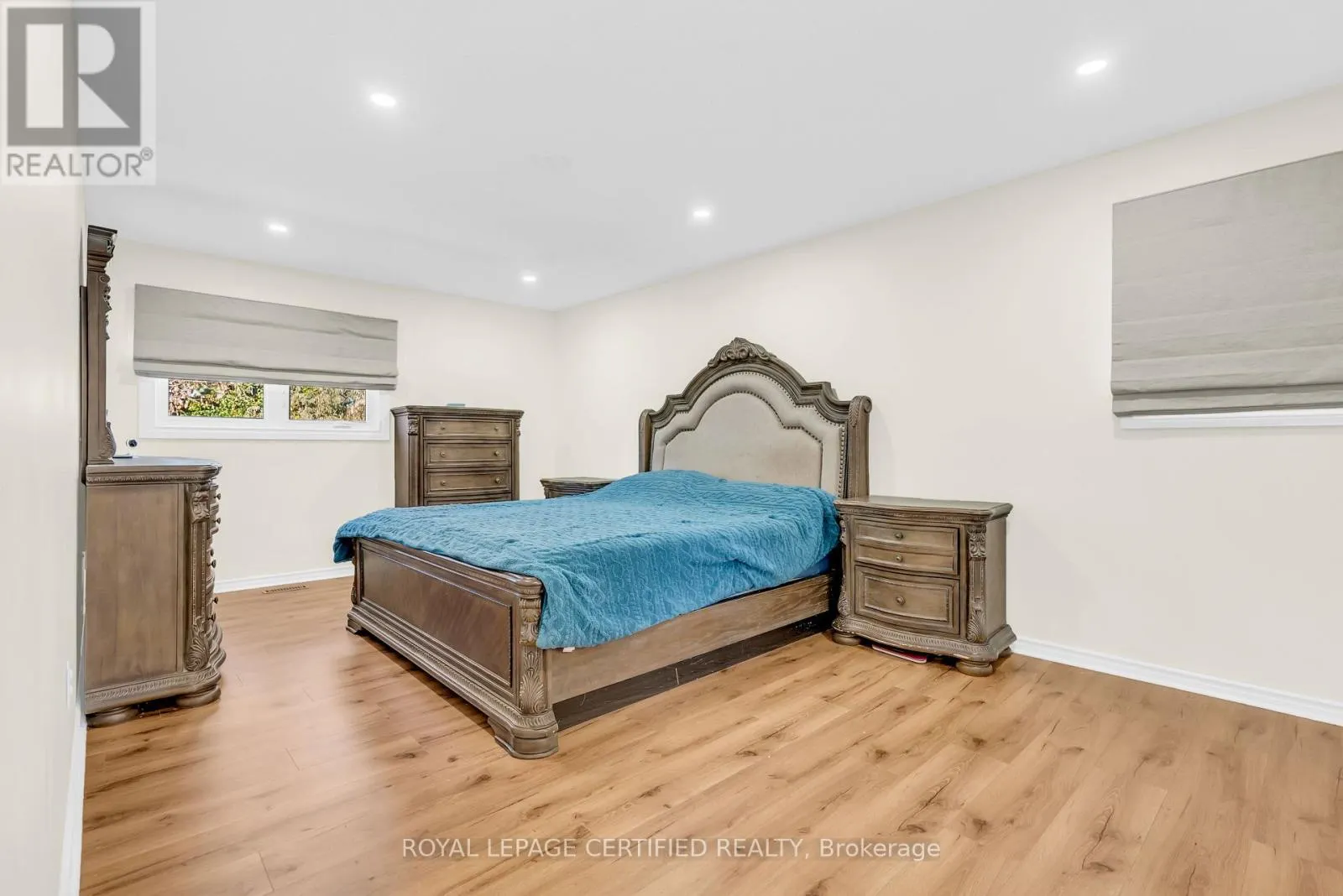 22 MADELAINE CRESCENT