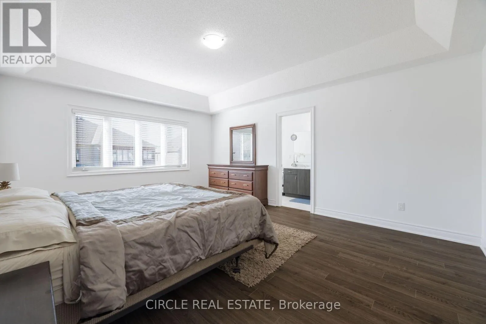 13 LADY EVELYN CRESCENT