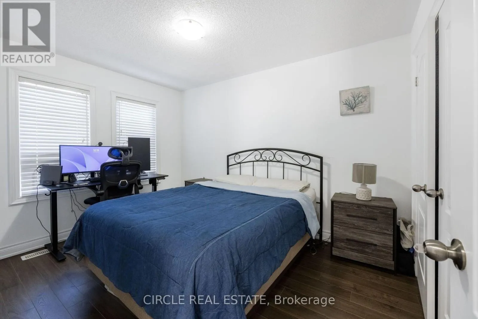 13 LADY EVELYN CRESCENT